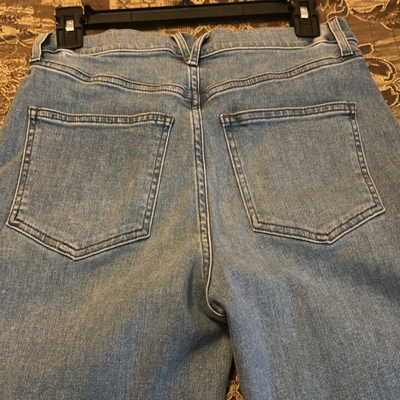 Veronica Bears wide leg, high rise Crosbie jeans - Picture 5 of 5